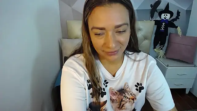 Milf-Prettyboobs online show from 10-31-25, 11:07