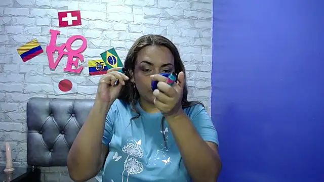 Snapshot of Milf-Prettyboobs chatting on 06-21-26, 10:54 Milf-Prettyboobs online show from 06-21-26, 10:54