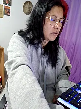 Snapshot of DaniPoison chatting on 03-16-26, 01:37 DaniPoison online show from 03-16-26, 01:37