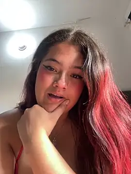 Snapshot of VanessaScott_ chatting on 10-16-25, 08:28 VanessaScott online show from 10-16-25, 08:28