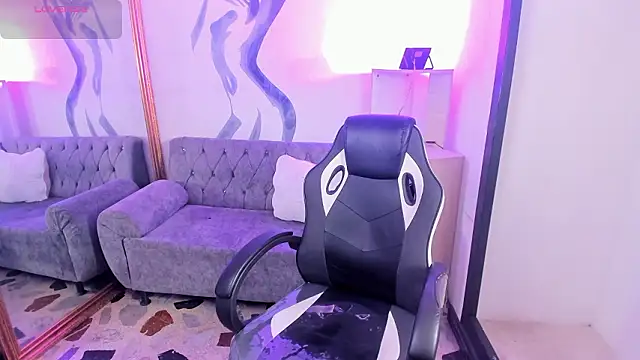 VanessaScott  online show from 03-10-26, 05:33