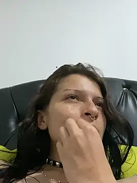 Snapshot of val_zx chatting on 08-03-26, 02:41 val zx online show from 08-03-26, 02:41