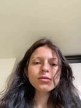 Snapshot of val_zx chatting on 06-22-26, 05:10 val zx online show from 06-22-26, 05:10