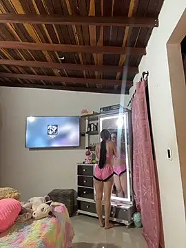 Paulet Johnson online show from 12-17-25, 12:59