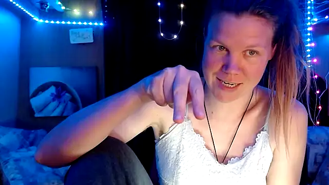 CallMeMaria online show from 03-05-25, 04:35