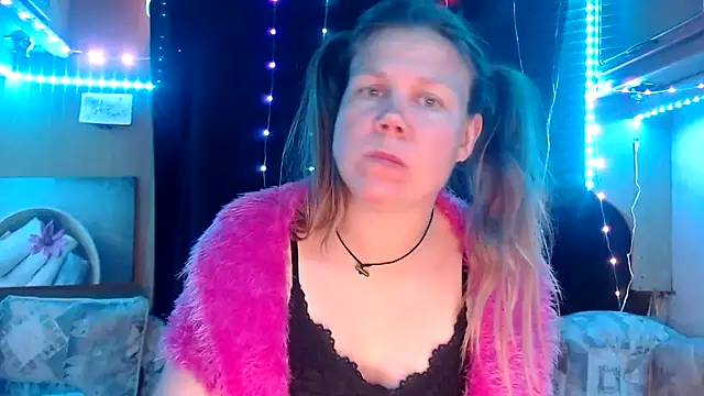 CallMeMaria online show from 02-18-25, 07:30