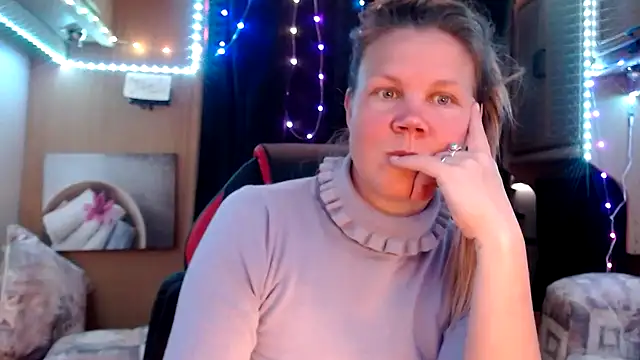 CallMeMaria online show from 03-11-25, 03:34