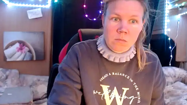 CallMeMaria online show from 03-11-25, 11:12