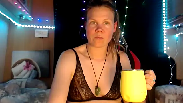 CallMeMaria online show from 03-02-25, 03:19