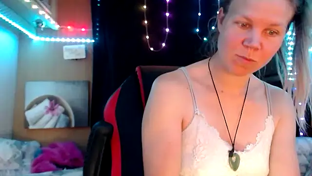 CallMeMaria online show from 03-05-25, 10:22