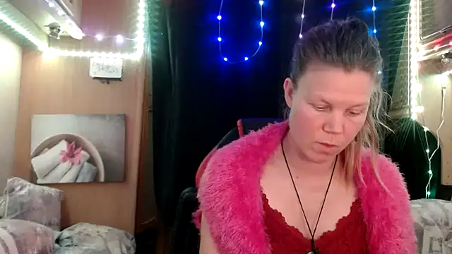 CallMeMaria online show from 03-16-25, 05:17