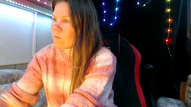 CallMeMaria online show from 03-18-25, 07:33