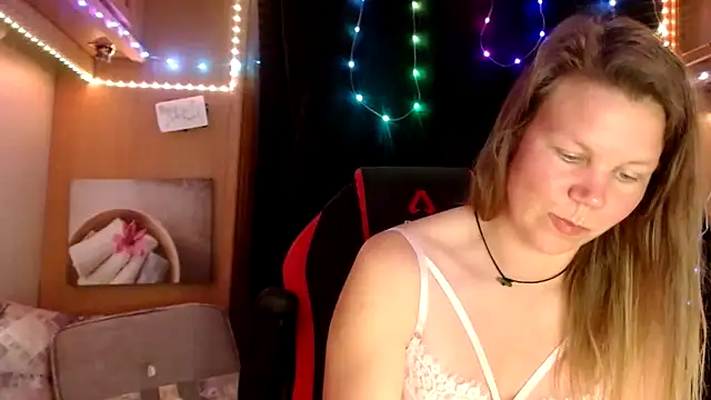 CallMeMaria online show from 03-10-25, 02:05