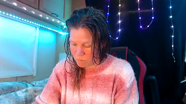 CallMeMaria online show from 03-18-25, 02:06