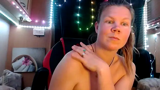 CallMeMaria online show from 03-16-25, 08:21