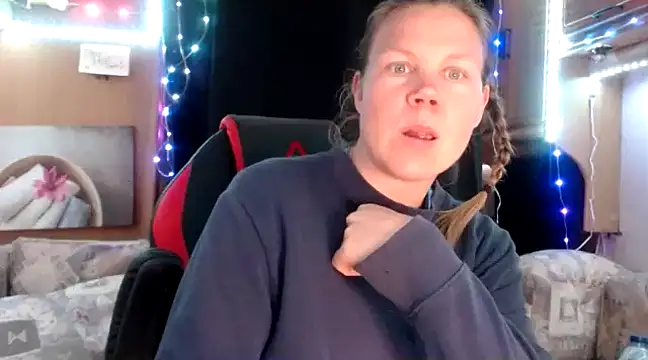 CallMeMaria online show from 02-11-25, 04:13