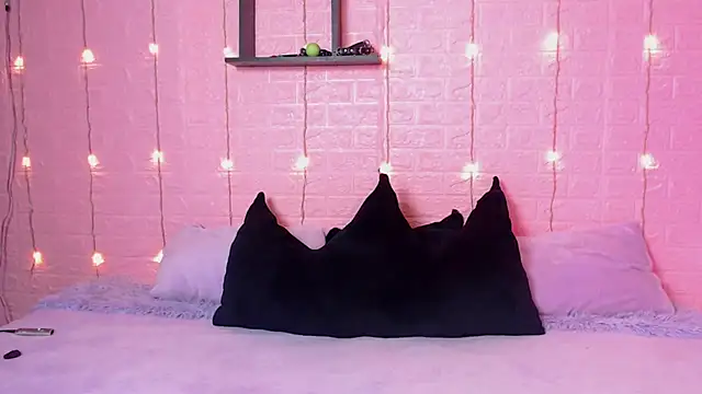 wet valery online show from 02-25-26, 01:39