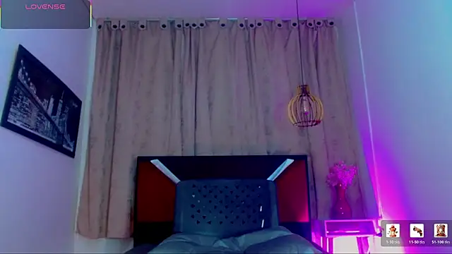 Snapshot of alexsandra_kiss chatting on 06-21-26, 12:00 alexsandra kiss online show from 06-21-26, 12:00