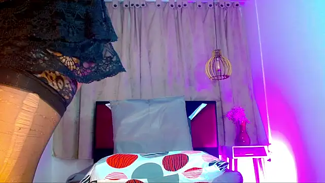 Snapshot of alexsandra_kiss chatting on 06-27-26, 12:00 alexsandra kiss online show from 06-27-26, 12:00