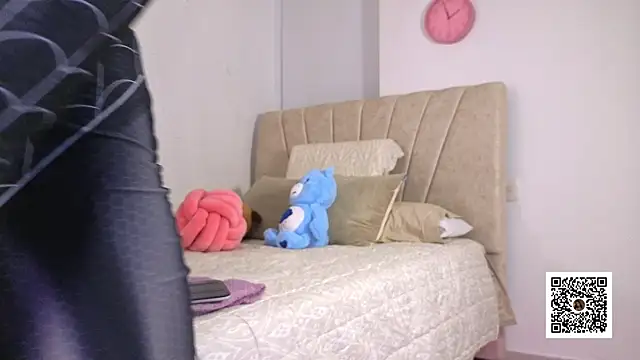 sweetlittlevenus online show from 09-25-25, 06:58