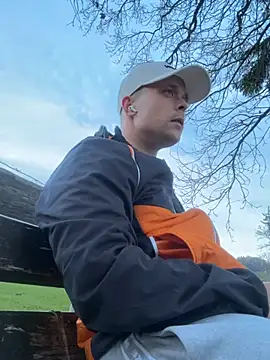 Buroo97 online show from 04-09-26, 05:52