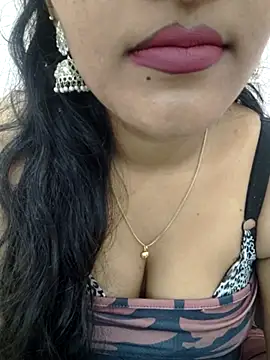 priya 00143 online show from 12-02-25, 04:25