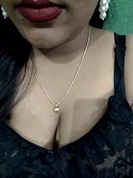 priya 00143 online show from 04-23-26, 05:03