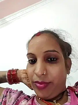 Snapshot of Hotty-Nidhi chatting on 10-13-25, 03:46 Hotty-Nidhi online show from 10-13-25, 03:46