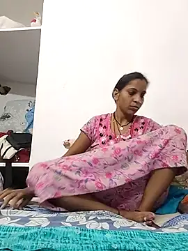 Snapshot of Hotty-Nidhi chatting on 09-26-25, 02:57 Hotty-Nidhi online show from 09-26-25, 02:57