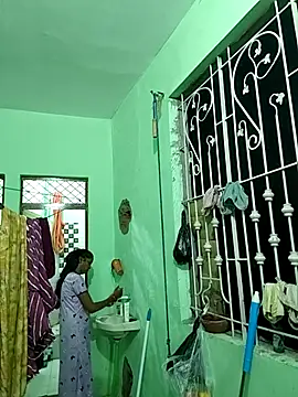 Snapshot of Hotty-Nidhi chatting on 10-03-25, 05:25 Hotty-Nidhi online show from 10-03-25, 05:25
