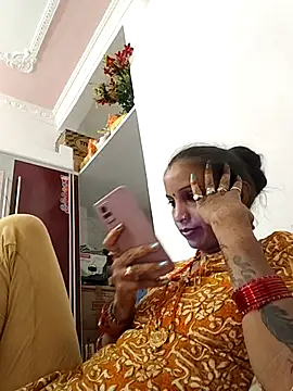 Snapshot of Hotty-Nidhi chatting on 10-14-25, 03:56 Hotty-Nidhi online show from 10-14-25, 03:56