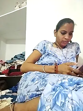Snapshot of Hotty-Nidhi chatting on 03-22-25, 02:48 Hotty-Nidhi online show from 03-22-25, 02:48
