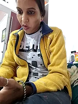 Hotty-Nidhi online show from 12-01-25, 06:09