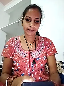 Snapshot of Hotty-Nidhi chatting on 03-21-25, 06:38 Hotty-Nidhi online show from 03-21-25, 06:38