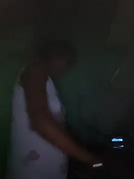 Snapshot of Hotty-Nidhi chatting on 09-15-25, 04:29 Hotty-Nidhi online show from 09-15-25, 04:29