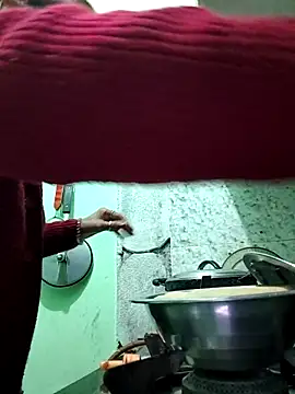 Hotty-Nidhi online show from 11-22-25, 03:22