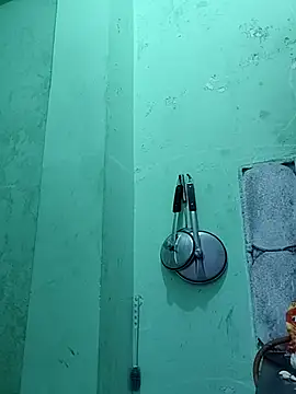 Hotty-Nidhi online show from 10-27-25, 04:46