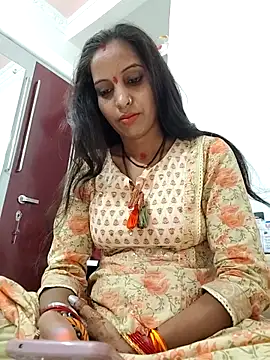 Snapshot of Hotty-Nidhi chatting on 09-24-25, 05:14 Hotty-Nidhi online show from 09-24-25, 05:14