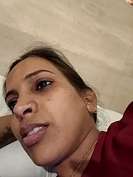 Snapshot of Hotty-Nidhi chatting on 05-24-26, 06:19 Hotty-Nidhi online show from 05-24-26, 06:19