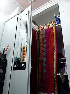 Hotty-Nidhi online show from 02-21-26, 03:25