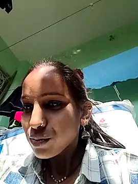 Hotty-Nidhi online show from 02-17-26, 04:21