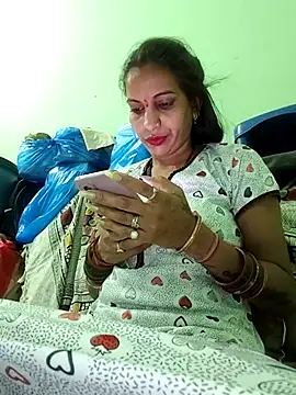 Hotty-Nidhi online show from 03-21-26, 04:55