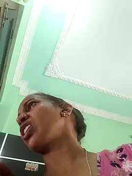 Hotty-Nidhi online show from 03-29-26, 05:09