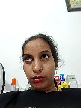 Hotty-Nidhi online show from 04-05-26, 04:13