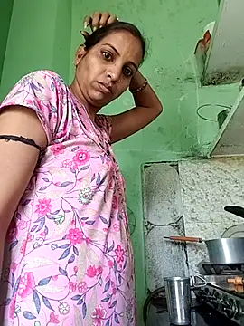 Hotty-Nidhi online show from 03-17-26, 03:42