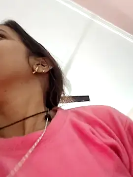 Hotty-Nidhi online show from 02-08-26, 04:21