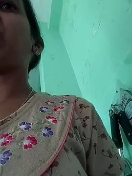 Hotty-Nidhi online show from 02-15-26, 02:56