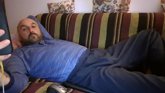 maxxxio12 online show from 04-23-26, 07:04