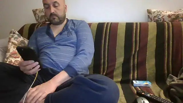 maxxxio12 online show from 04-28-26, 06:56