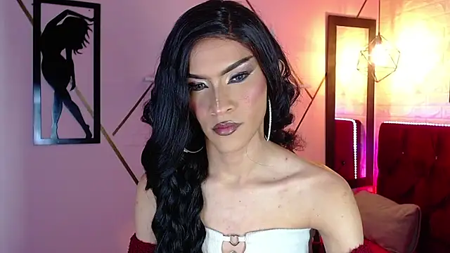 agatha rodriguez online show from 10-22-25, 02:16